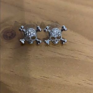 Skull and crossbone earrings